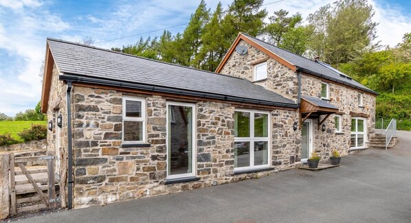 Exterior - 1 Bed in Corwen (oc-fl010) (Derwen)