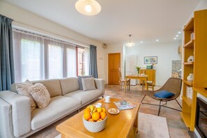 TV - 1 Bed in Llangollen (oc-s32714) (Llangollen)