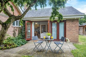 Outdoor dining - 1 Bed in Llangollen (oc-s32714) (Llangollen)