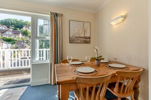 تناول الطعام