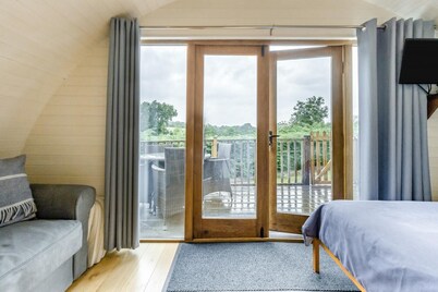 1 Bed in Garth (oc-h32701)