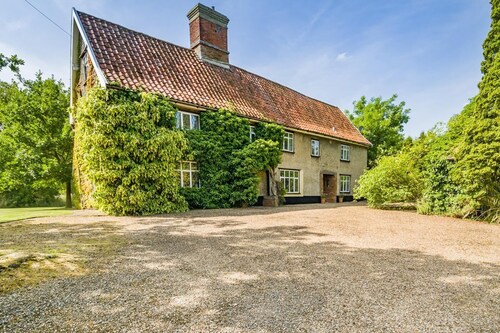 4 Bed in St. Nicholas South Elmham (oc-o32397)