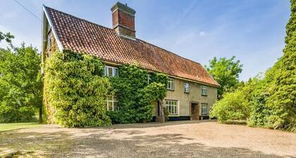 4 Bed in St. Nicholas South Elmham (oc-o32397)