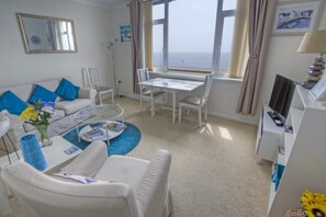 TV - 1 Bed in Seaton (oc-mbshel) (Seaton)