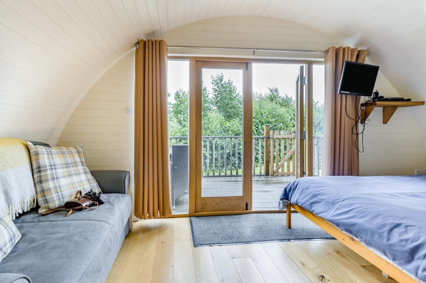 Wifi gratis y ropa de cama 