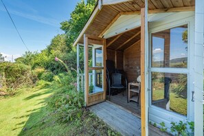 Terrace/patio - 2 Bed in Llandeilo (oc-waw313) (Talley)