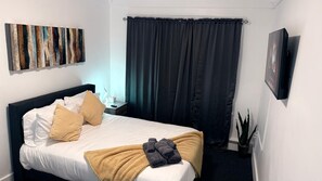 アイロン / アイロン台、WiFi、ベッドシーツ