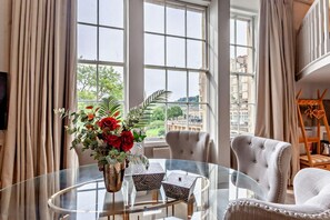 Interior - 2 Bed in Bath (oc-bhr6) (Bath)