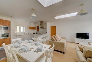 Interior - 3 Bed in Saundersfoot (oc-pw9020) (Saundersfoot)