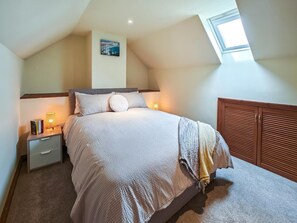 4 quartos, berço de viagem, Wi-Fi de cortesia, roupa de cama