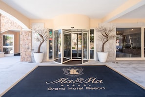 Front of property - Hotiday La Maddalena (La Maddalena)