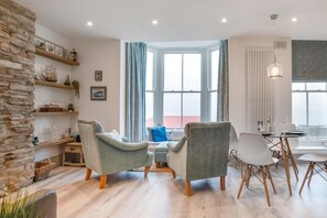 TV - 1 Bed in Aberystwyth (oc-bow285) (Aberystwyth)