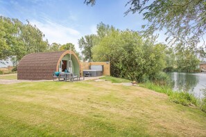 Terrace/patio - 1 Bed in Langtoft (oc-l32680) (Langtoft Fen)