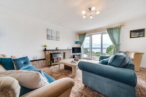 TV - 3 Bed in Saundersfoot (oc-pw540a) (Saundersfoot)