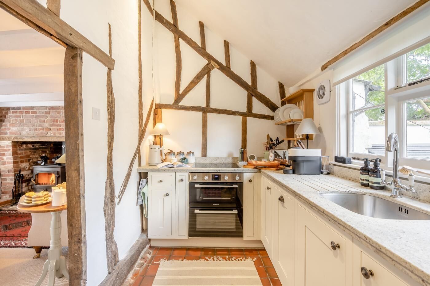 Microwave, oven, cookware/dishes/utensils