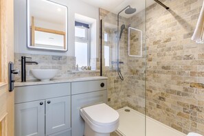 Towels - 2 Bed in Snettisham (oc-c32695) (Snettisham)
