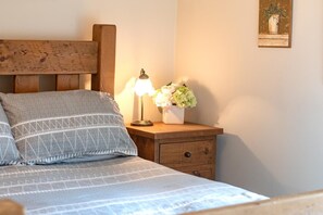 2 bedrooms, iron/ironing board, free WiFi, bed sheets - 2 Bed in Buxton (oc-dcwyn) (Tideswell)