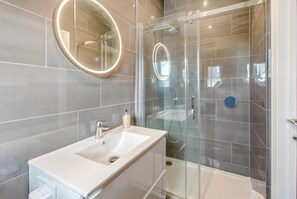 Hair dryer, towels - 4 Bed in Padstow (oc-r32776) (Padstow)