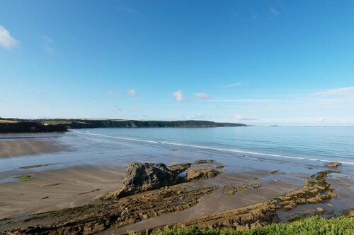 3 Bed in Broad Haven (oc-wav604)