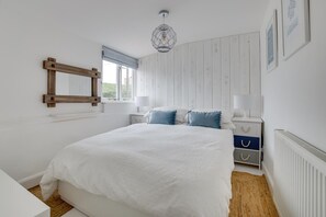 Fer et planche à repasser, Wi-Fi gratuit, draps fournis