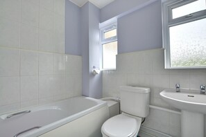 Towels - 1 Bed in Tenby (oc-pw983a) (Tenby)