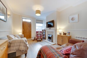 TV - 2 Bed in Hawes (oc-ds1027) (Hawes)