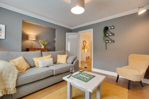 TV - 5 Bed in Bodham (oc-2204) (Bodham)