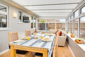Dining - 2 Bed in Walcott (oc-2209) (Walcott)