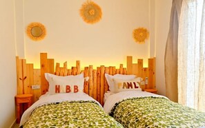 Standard-Doppel- oder -Zweibettzimmer, Blick auf den Innenhof | Kostenloses WLAN