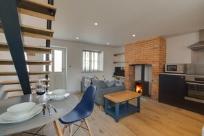 Dining - 1 Bed in Holt (oc-2184) (Holt)