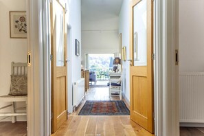 Interior - 2 Bed in Bath (oc-bhr1) (Bath)