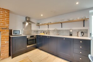 Microwave, oven, cookware/dishes/utensils