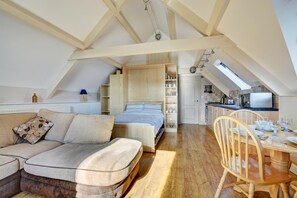 TV - 1 Bed in Saundersfoot (oc-pw282b) (Saundersfoot)