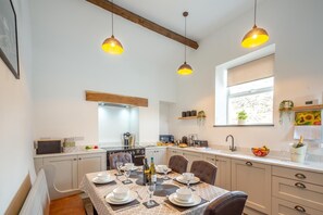 Dining - 3 Bed in Tywyn (oc-h32633) (Tywyn)