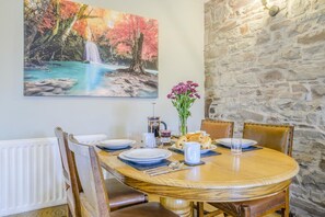 Dining - 2 Bed in Cray (oc-bow287) (Crai)
