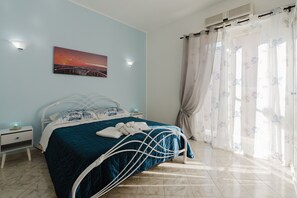 2 slaapkamers, een strijkplank/strijkijzer, wifi, beddengoed