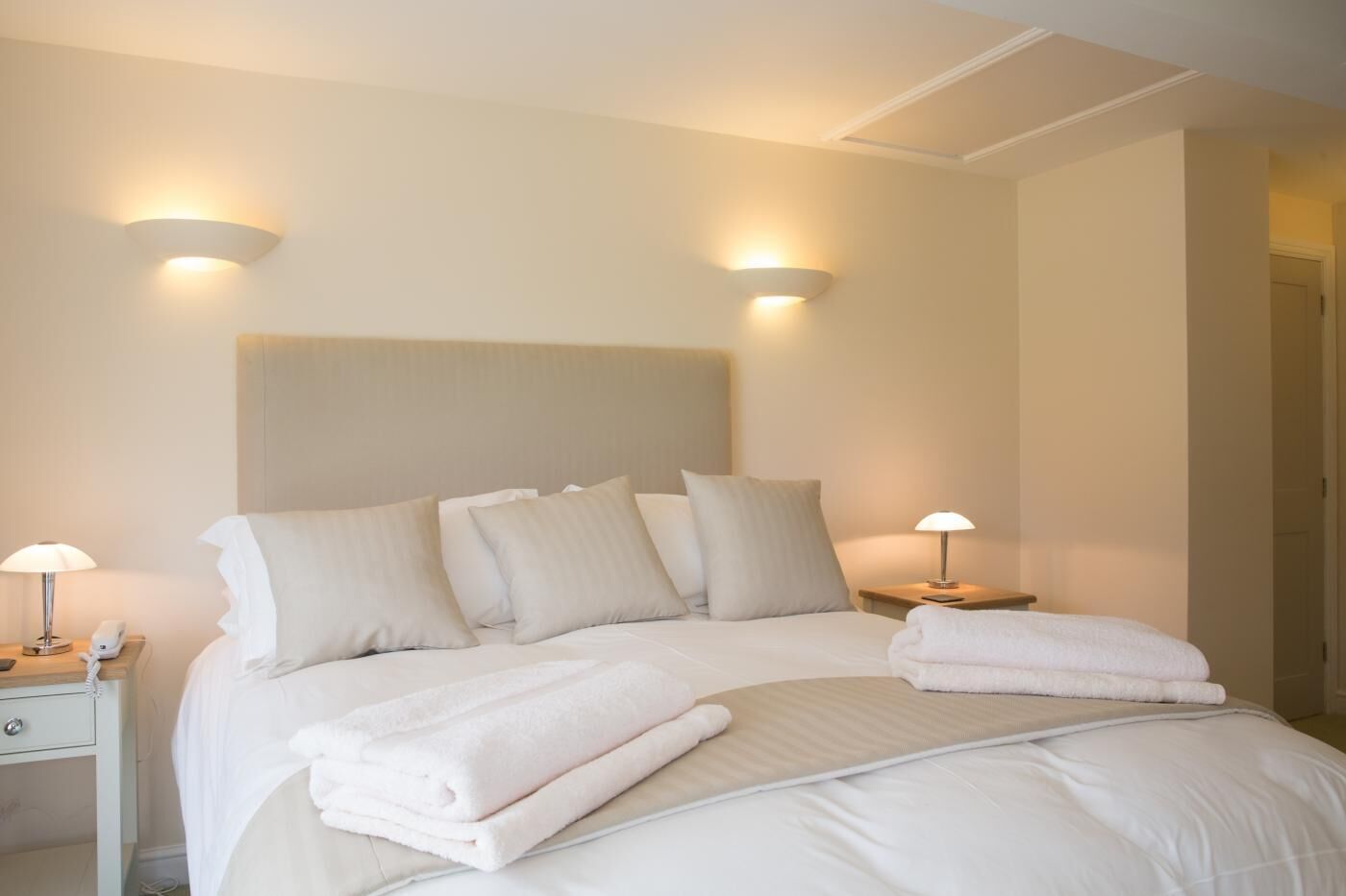 Strykjärn/strykbräda, gratis wi-fi och sängkläder