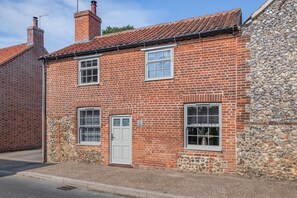 Exterior - 2 Bed in South Creake (oc-s32903) (South Creake)