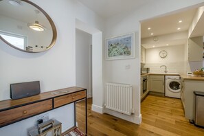 Microwave, oven, high chair, cookware/dishes/utensils - 2 Bed in Cromer (oc-2202) (Cromer)