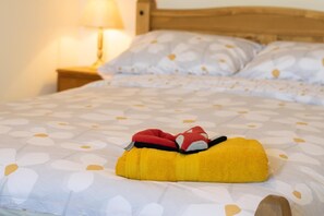 Iron/ironing board, free WiFi, bed sheets - 1 Bed in Richmond (oc-ds1032) (Richmond)
