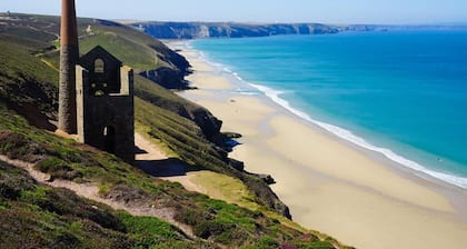 1 Bed in Four Lanes (oc-b32769)