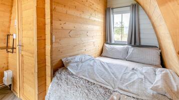 Strykejern/-brett, wi-fi (inkludert) og sengetøy