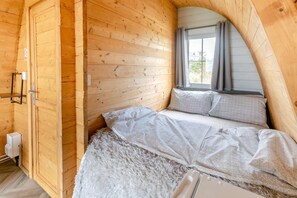 Fer et planche à repasser, Wi-Fi gratuit, draps fournis