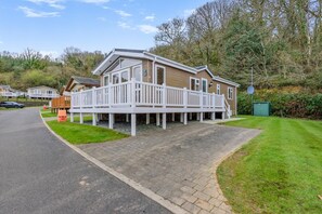 Exterior - 2 Bed in Stepaside (oc-pw1003) (Stepaside)