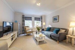 TV - 2 Bed in Bath (oc-bhr19) (Bath)