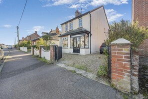 Exterior - 2 Bed in Southwold (oc-11hot) (Southwold)