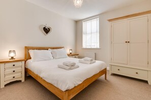 Iron/ironing board, free WiFi, bed sheets - 2 Bed in Seahouses (oc-nb1944) (Seahouses)