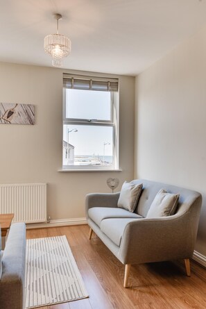 TV - 2 Bed in Seahouses (oc-nb1944) (Seahouses)