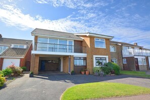 Exterior - 3 Bed in Cromer (oc-280) (Cromer)