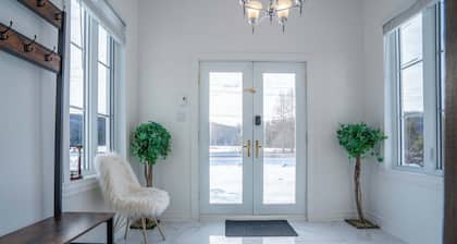 Sauna, Waterfront | Le Chalet des Souvenirs